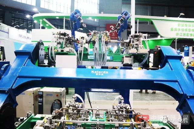 有趣更有料 2017CiROS安川展台那些机器人儿