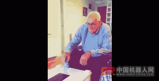 当初你在排队等 iPhone7 的时候，全美国都在为这个游戏痴狂