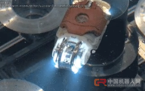 这个水下机器人可能在福岛核电站内发现堆芯熔化后形成的核残渣