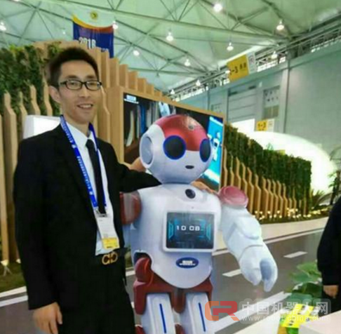 将科幻变现实 智能机器人走进生活 遂宁每年造万台智能机器人 年常量千万