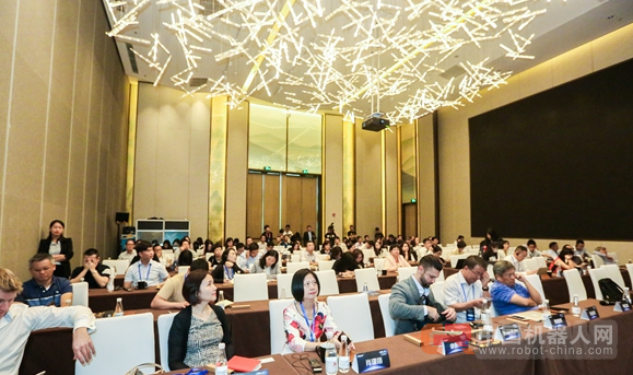 &ldquo;机器人律师&rdquo;要来了？&ldquo;法律+科技&rdquo;领军者国际峰会在杭州隆重举行