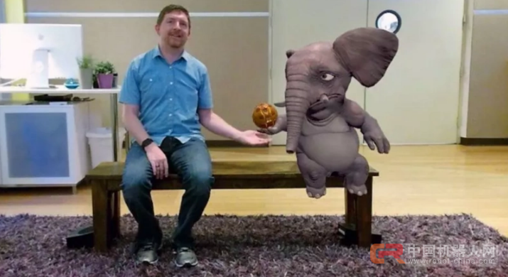 一坐在这个魔术长凳上, 就能看到米老鼠朝你招手? 迪士尼又搞出了黑科技