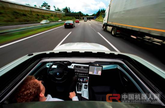 无人驾驶出现人身伤害事故，谁来负责？