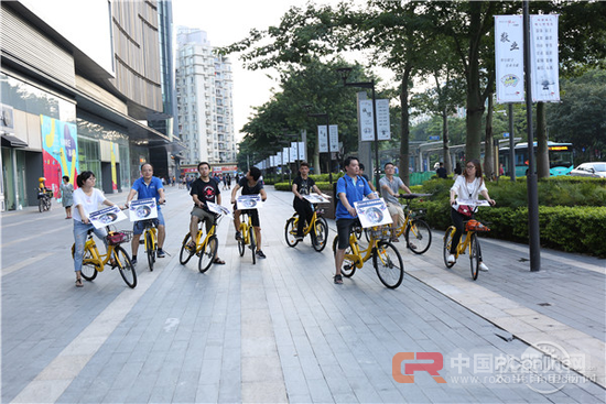 好玩拉风有奖品,浦桑尼克扫地机器人大玩创意营销