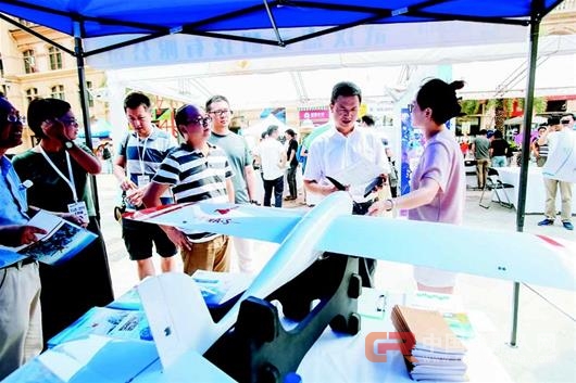 图文：光谷发力人工智能领域