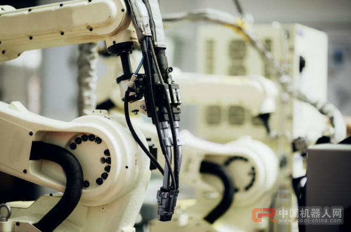 韩国开始向机器人征税了，为什么你应该支持