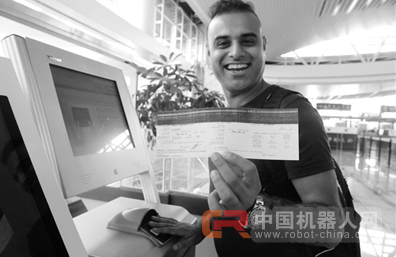 智能机器人当向导 自助通关通道还将新增4条