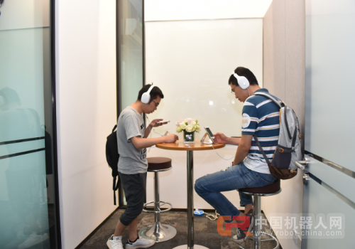 微软发布第五代小冰 让人工智能更理性和有控制力