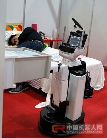 亚马逊Echo的挑战者：这款机器人到底多先进？