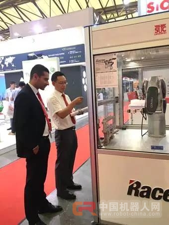 柯马机器人助阵合作伙伴AMTS 2017 展台掠影