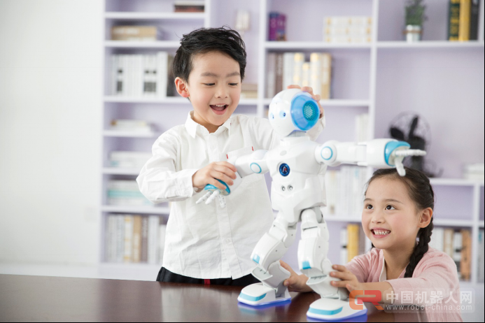 提升综合能力、让孩子爱上学习的十大教育机器人 