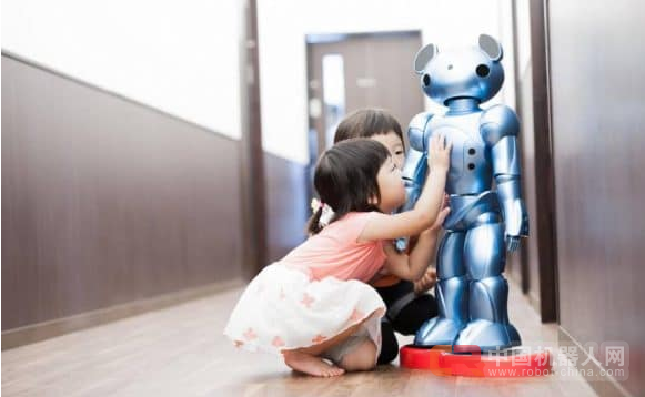  日本推出感应机器人，协助解决托儿人手不足问题