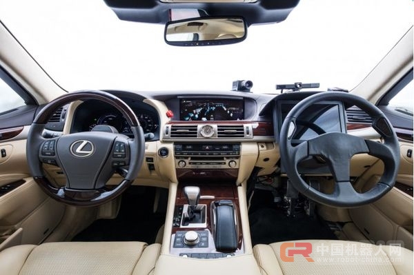 出乎意料:丰田无人驾驶汽车原型配置双方向盘