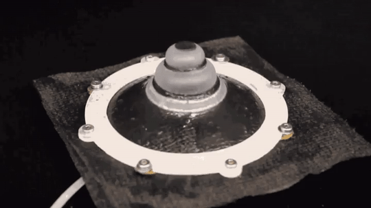 可变身的&ldquo;硅胶皮肤&rdquo;：机器人隐身能力有望提升