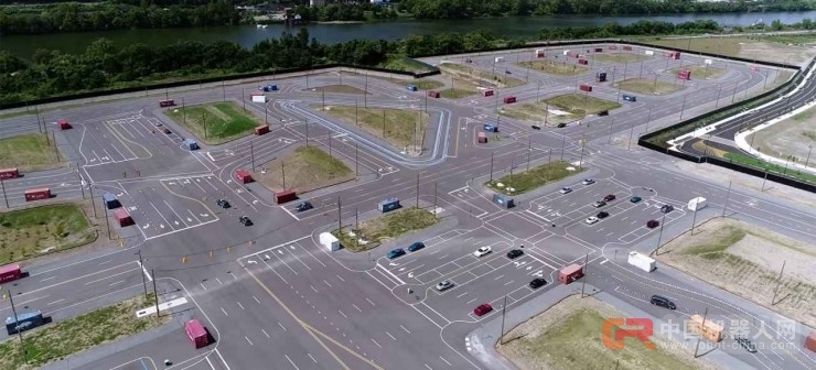 自动驾驶前途未卜，Uber还是建了一座模拟城市进行测试