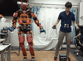 科学家使用HTC Vive控制器操作救援机器人 就像木偶一样