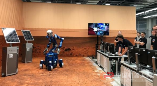 机器人早报:“智慧物流”热潮来袭 AGV机器人站上风口