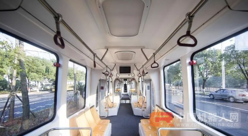 棒呆 | 这辆车神了！走虚拟轨道 可无人驾驶 你想去体验吗？