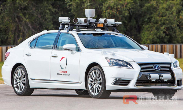 专访 TRI：解析丰田如何双线并进通往自动驾驶