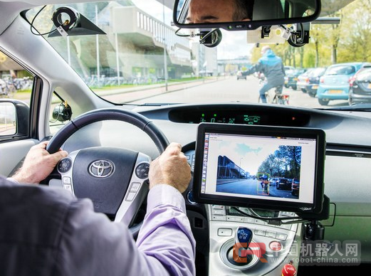 要在街头幸存下来 无人驾驶汽车需学会像人类那样思考