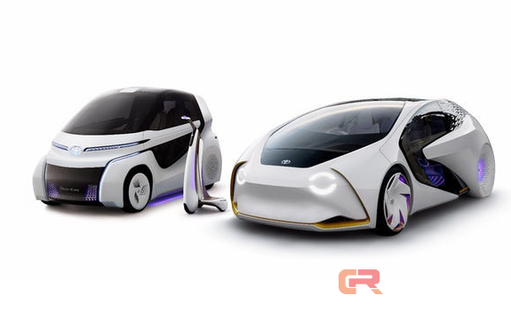 丰田推出i系列概念车 融合人工智能科幻感十足