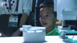 当你第一次从萌宝手中接过咖啡,是什么表情...