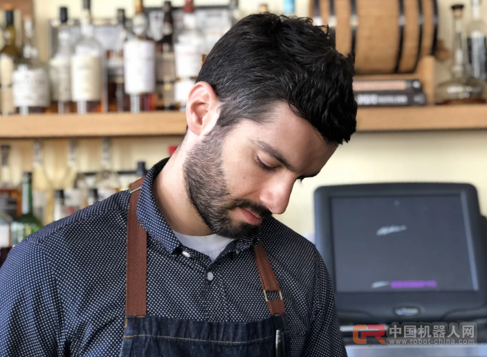 撕开修图美颜的伪装,iPhone 8/8 Plus代表着人工智能手机的开始