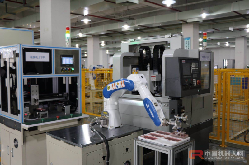 一台TR8可替代8个产业工人