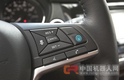 辅助驾驶技术日渐普及：为自动驾驶雏形！