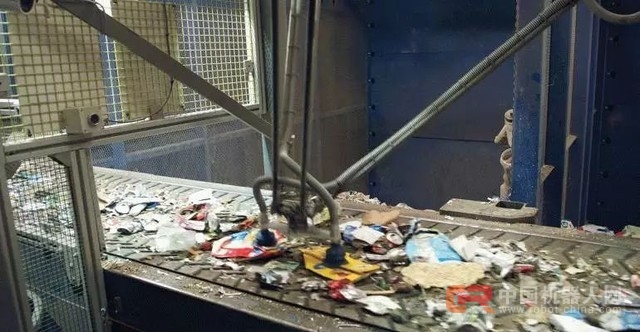 简直不可思议:纸箱回收也用上人工智能