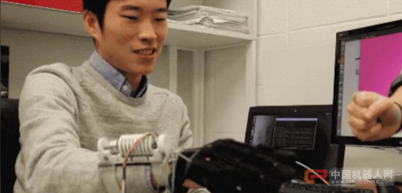 从「3D打印肌肉」到「意念移动机器」,探访哥大神秘机器人实验室