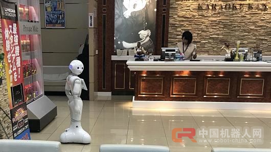 机器人不仅无法完全取代人类 还能创造新岗位