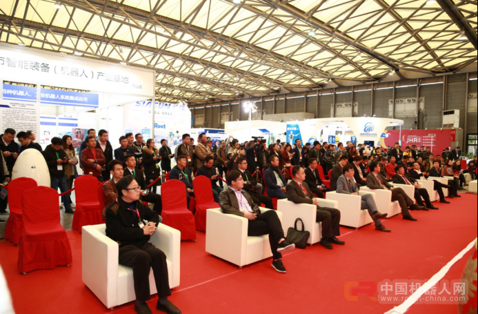 SR SHOW 2017 服务机器人展精彩不断，明日继续！