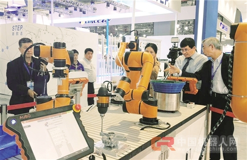 人机协作引领机器人产业新趋势