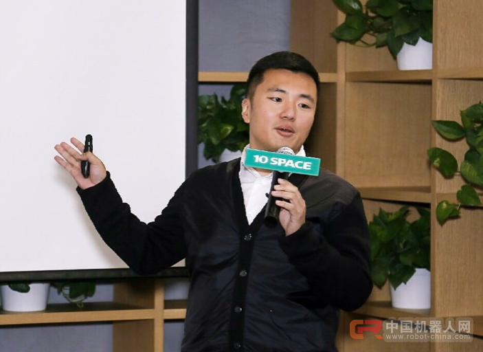 人工智能来了，他们试图提前颠覆未来教育