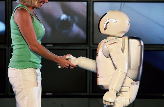 机器人抢工作！什么人类岗位依然可以年薪七位数？