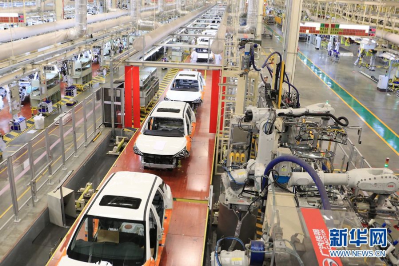 广汽传祺智能制造 60多秒生产一台新车