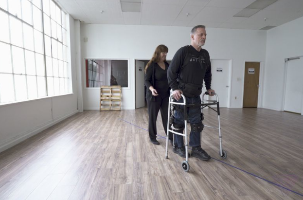 各类外骨骼机器人进入人们视野之后，它的未来究竟在哪？