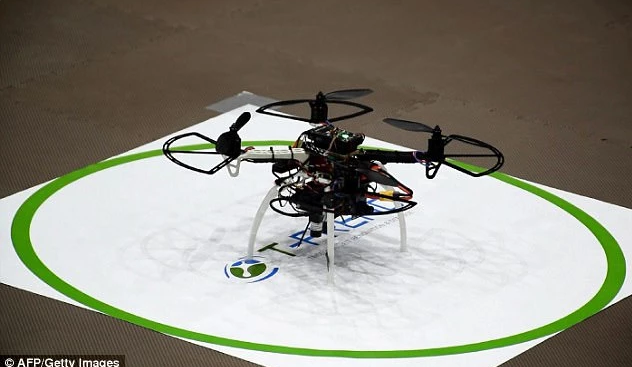 为了拯救加班狗，日本搞了一架强制员工下班的无人机