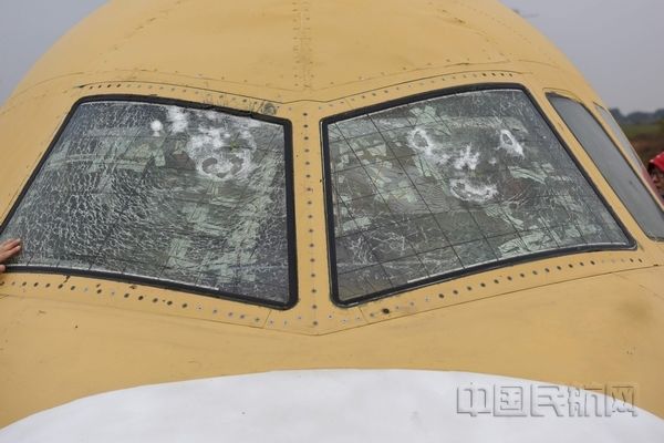 中国首次试验无人机撞击客机:如此恐怖!