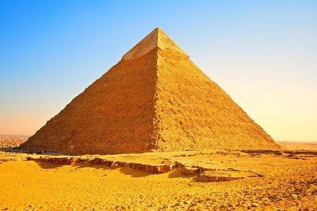 还记得金字塔里那个神秘的大洞吗?科学家发明了一个机器人将进入大洞一探究竟