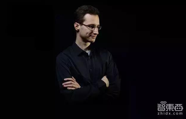 这位伯克利小姐姐,让机器人能“预见未来”