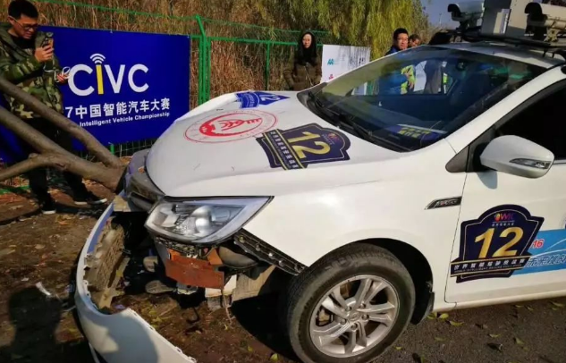 比亚迪躺枪 无人驾驶车辆又出事了