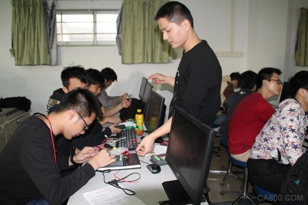 顾美科技,华南农业,PLC一体机,人机界面