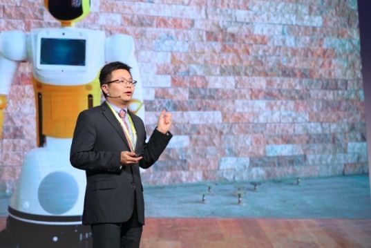 旗瀚科技吴乘跃：人与机器人必然是互相协作的关系