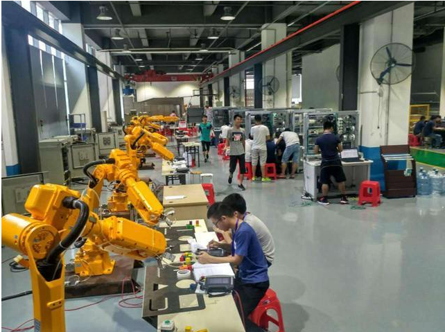 为什么佛山50%企业都开始启用工业机器人