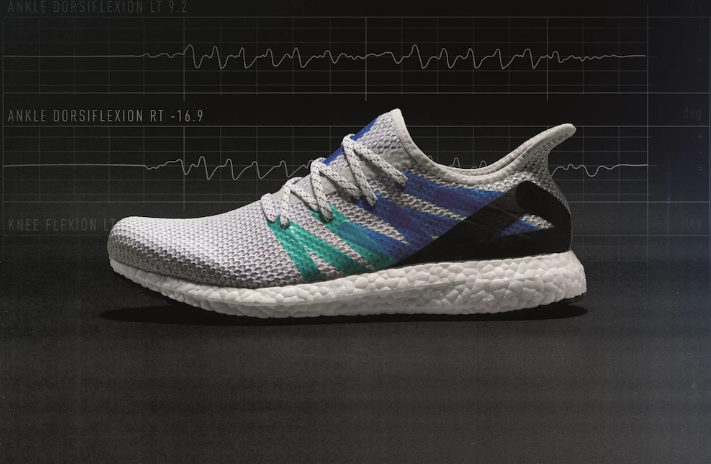 推出定制跑鞋和机器人工厂，阿迪达斯找到未来的方向了吗？