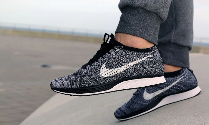 推出定制跑鞋和机器人工厂，阿迪达斯找到未来的方向了吗？