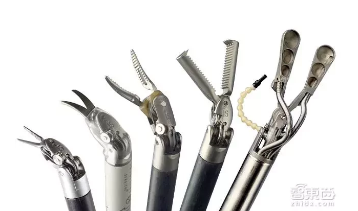 后空翻算啥,达芬奇手术机器人告诉你什么叫“逆天”!