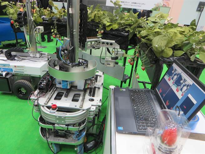 国际机器人展在东京盛大开幕 迭衣 照护等机器人可代劳